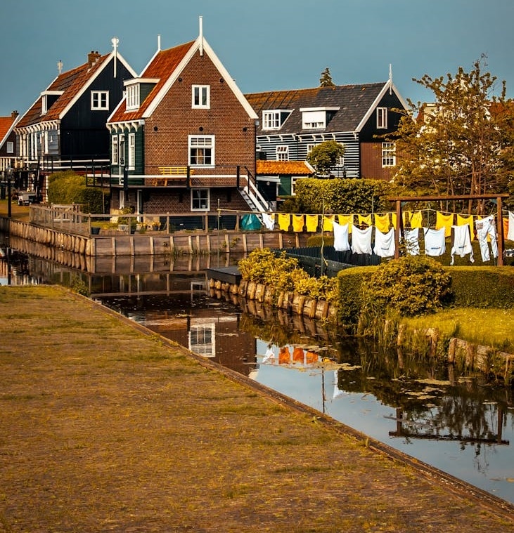 Volendam & Marken Tour like a local From Amsterdam